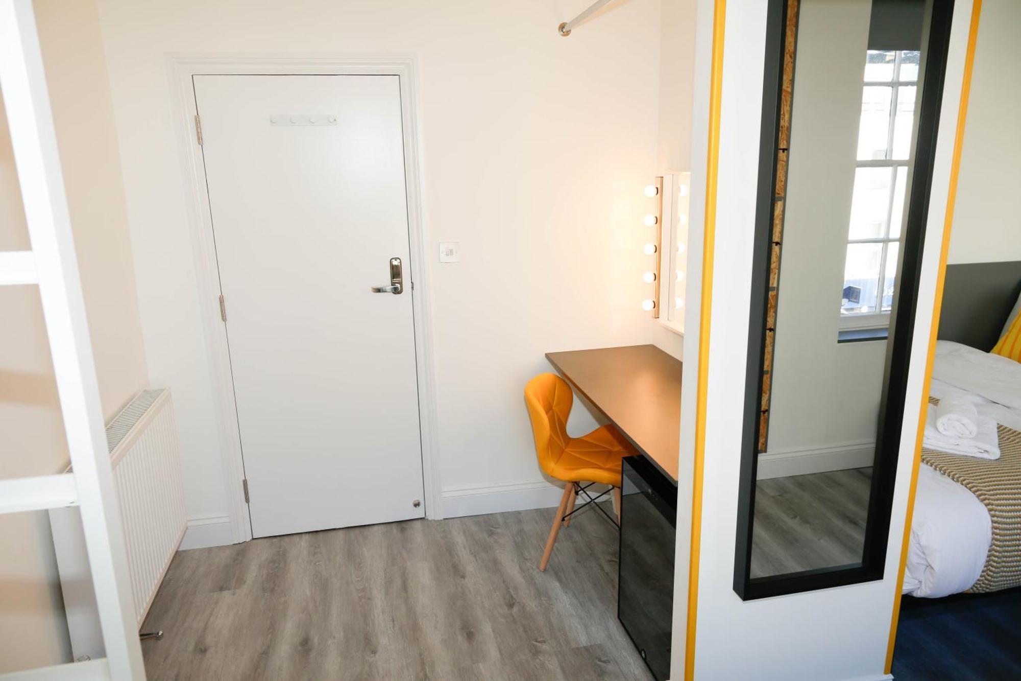 Luxury Rooms In Camden Town Near Shops, Cafes, Bars & Metro With Shared Bathrooms Londra Esterno foto